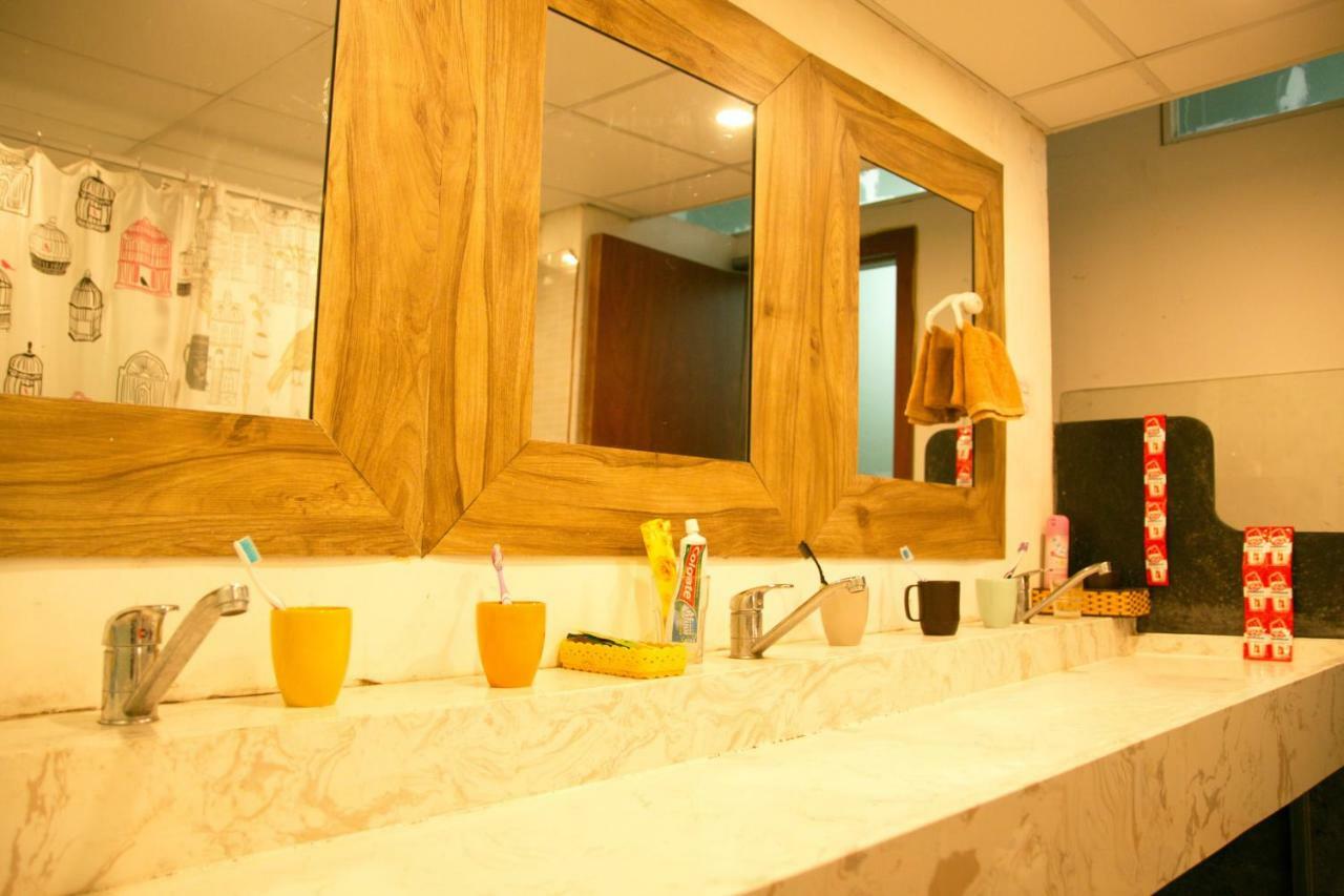 Hilly Hostel Далат Экстерьер фото